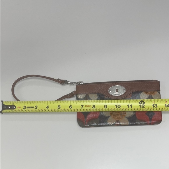 Fossil Floral Pattern Wristlet - Brown and Red - Picture 15 of 15